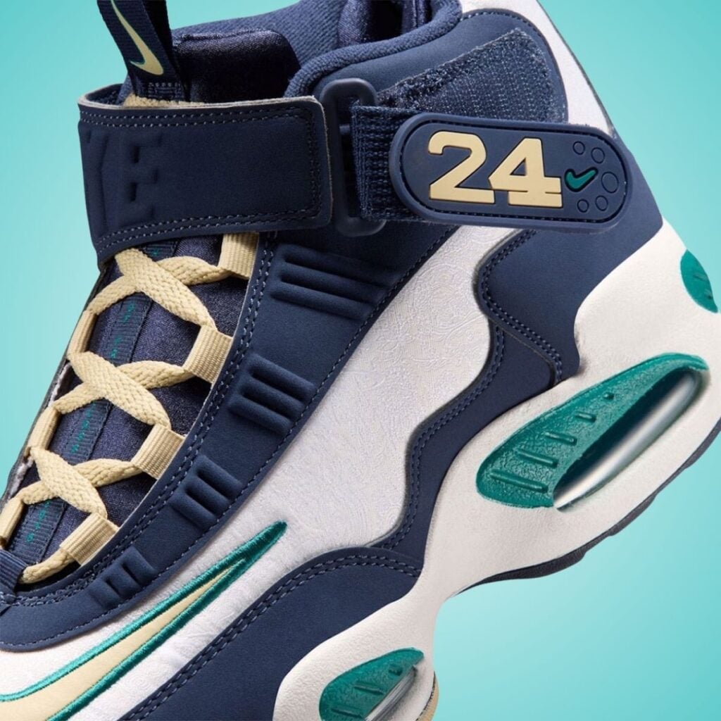 Nike Air Griffey Max 1 HBCU Swingman Classic IV6299-410