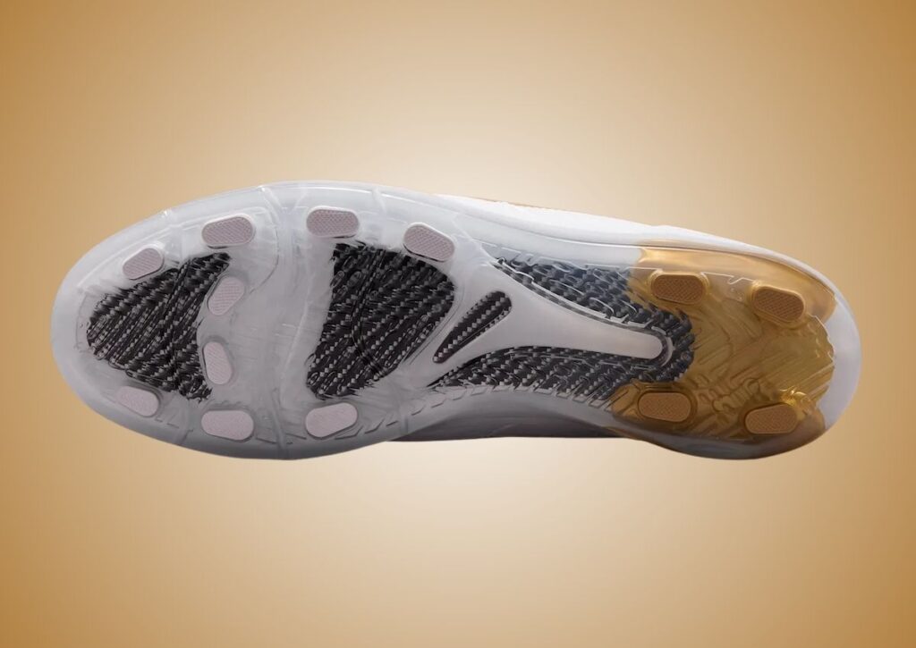 Nike Cryoshot Tiempo Legend R10 White Metallic Gold IQ8164-100