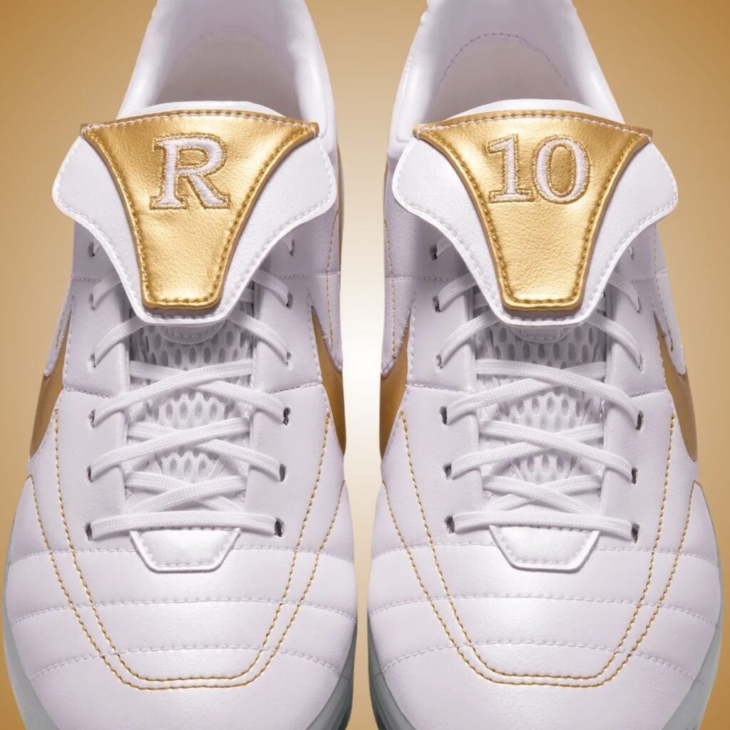 Nike Cryoshot Tiempo Legend R10 White Metallic Gold IQ8164-100