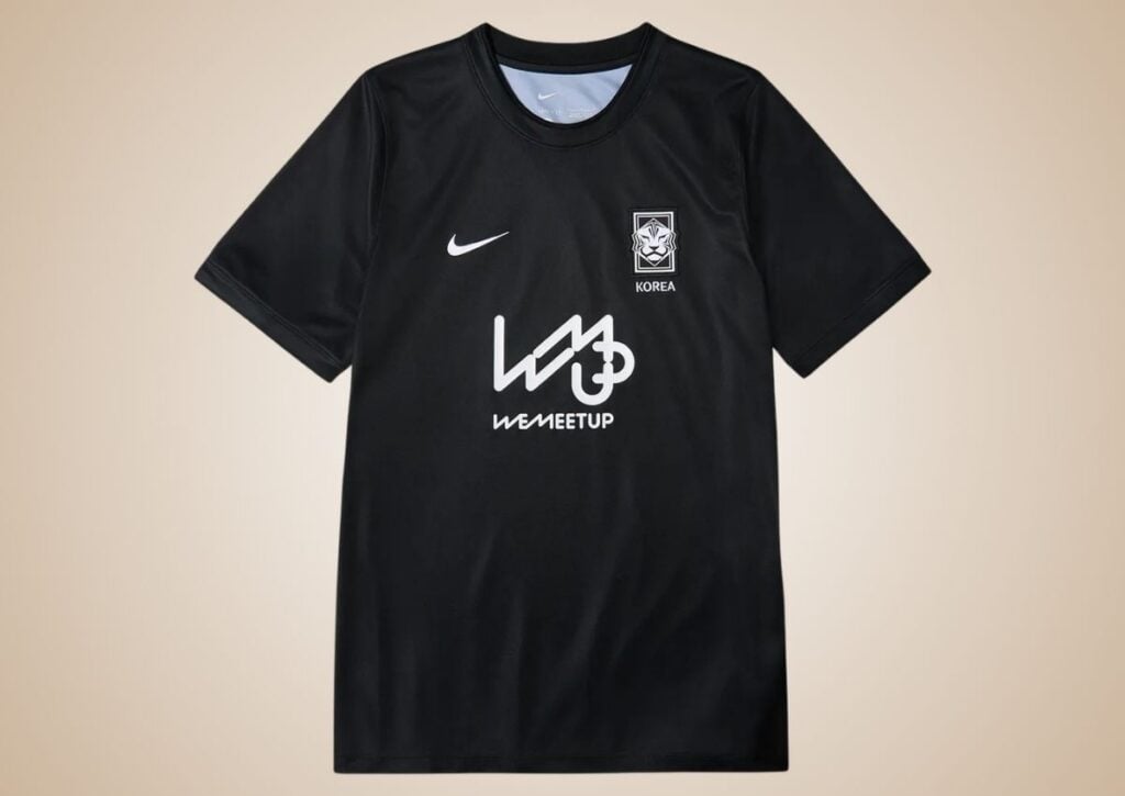 PEACEMINUSONE Nike Kit