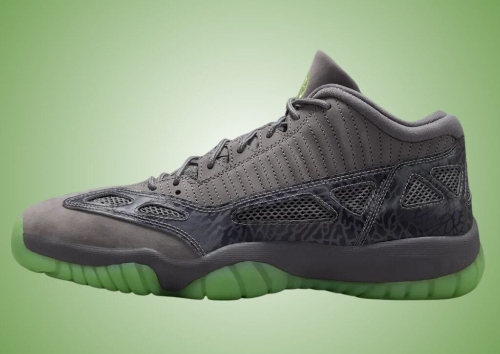 Quai 54 Air Jordan 11 Low IE Gunsmoke IR2368-001