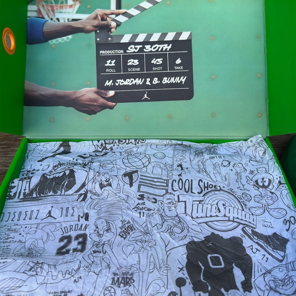Air Jordan 11 Green Screen Space Jam Monstars IQ5700-900