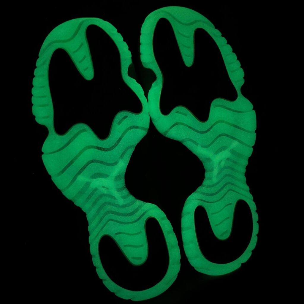 Air Jordan 11 Green Screen Space Jam Monstars IQ5700-900
