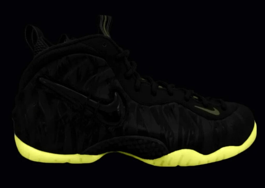 Nike Air Foamposite Pro Oregon Black Mummy Ducks IZ7806-001