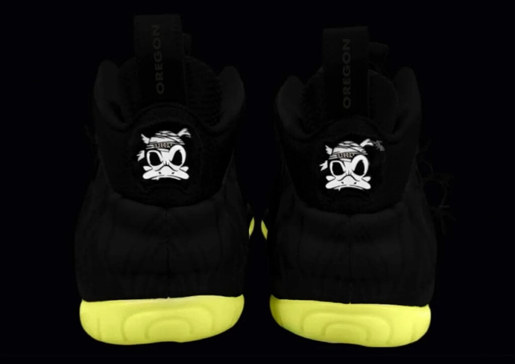 Nike Air Foamposite Pro Oregon Black Mummy Ducks IZ7806-001
