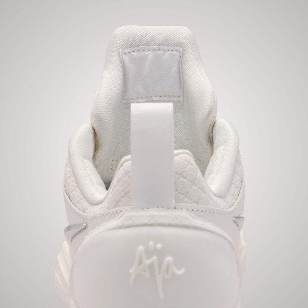 Nike ATwo White Label IX1853-100