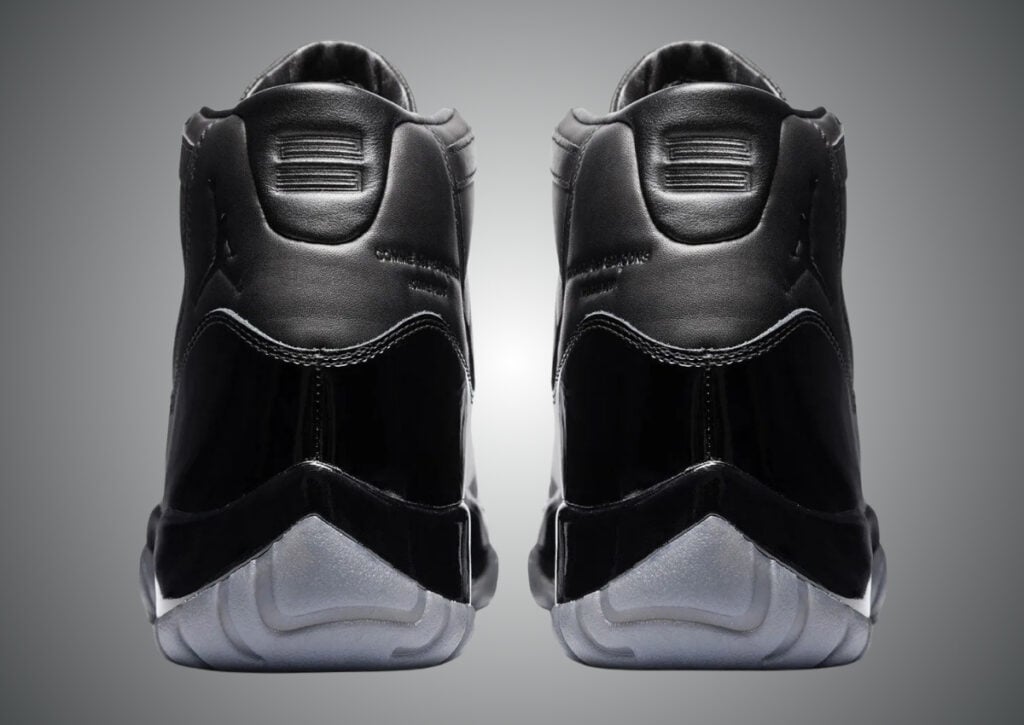 Air Jordan 11 Comme des Garcons Black IV7639-001