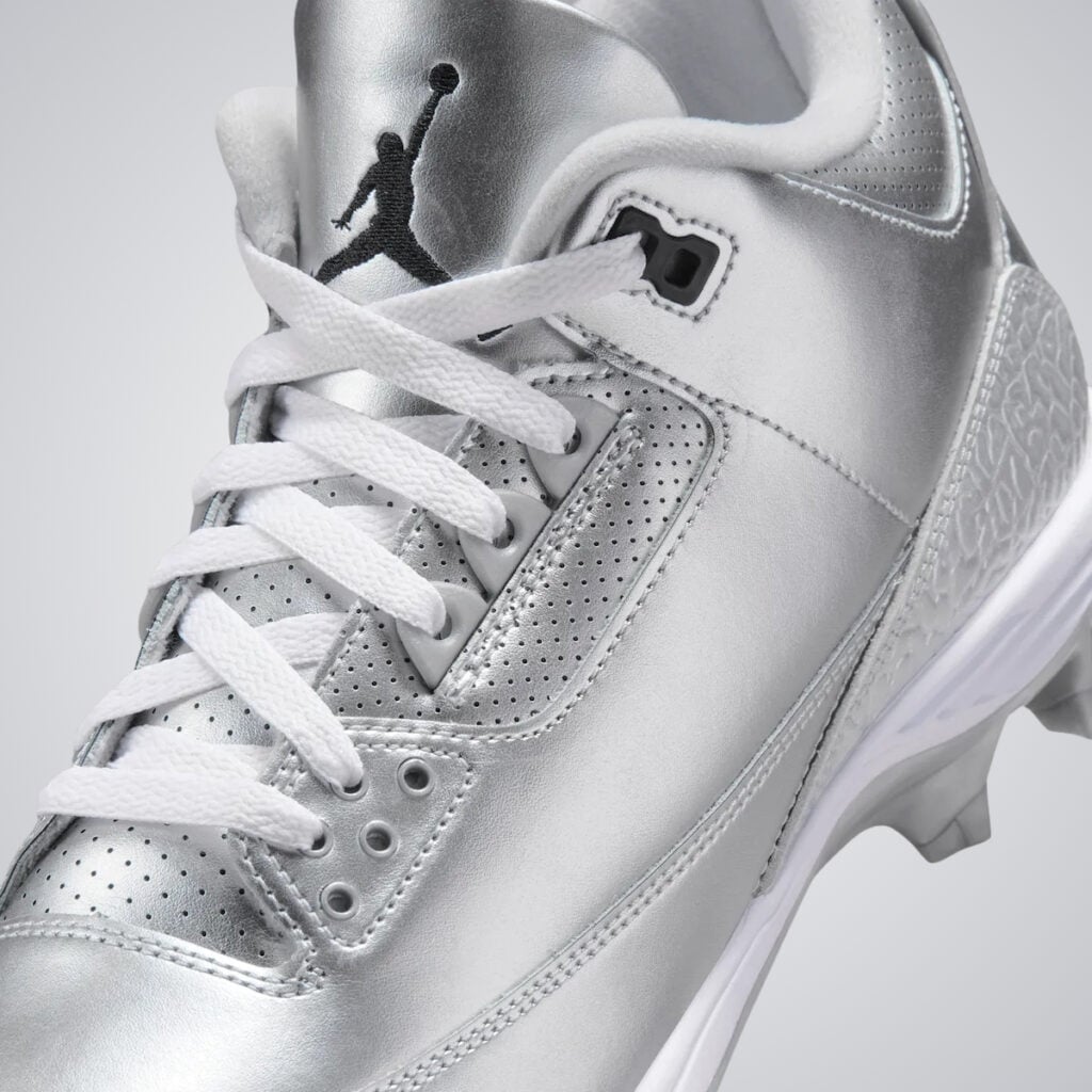 Air Jordan 3 TD Football Cleats Metallic Silver FZ8626-002