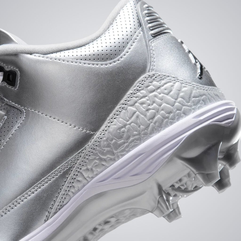 Air Jordan 3 TD Football Cleats Metallic Silver FZ8626-002