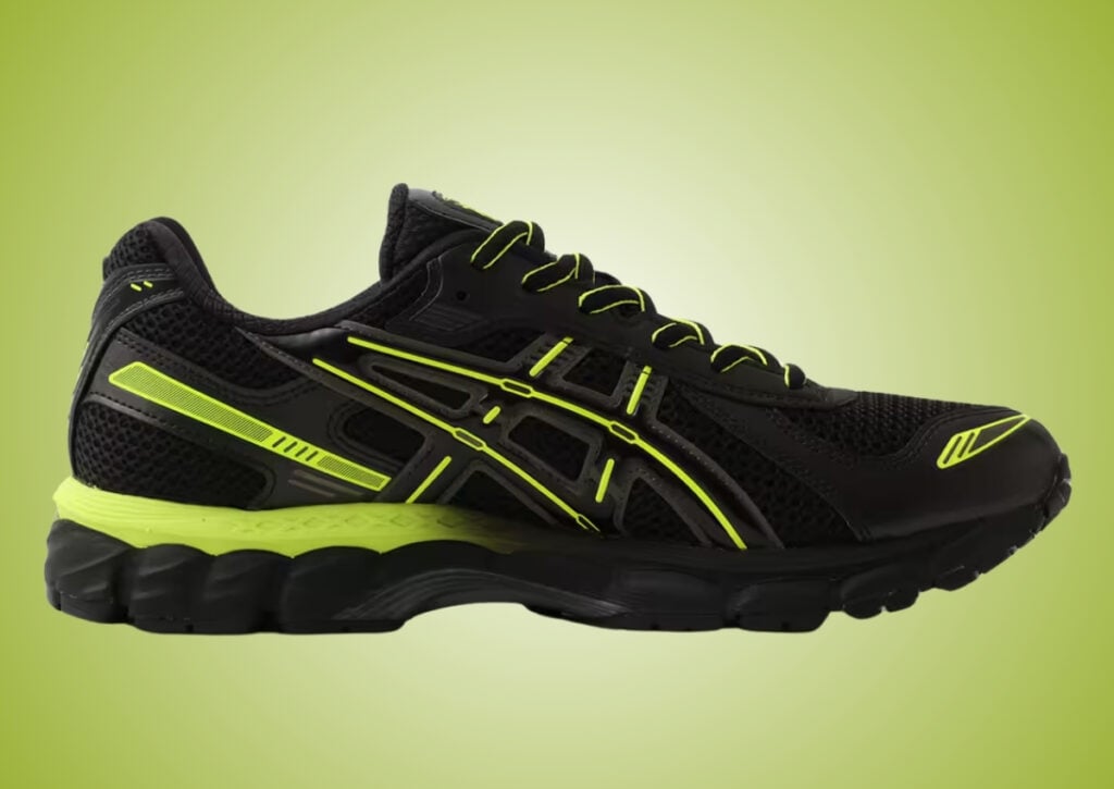 Albino and Preto atmos ASICS Gel-Kayano 12.1 Black Green 1203B227-001