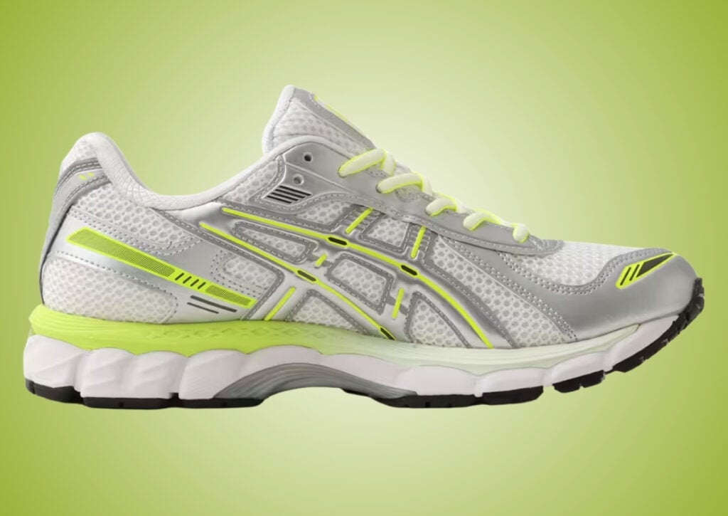 Albino and Preto atmos ASICS Gel-Kayano 12.1 White Green 1203B227-100