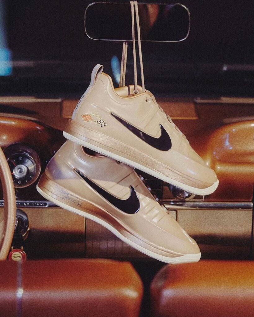 Chevy Nike Book 2 Pretty Penny Sanddrift Black IO9841-100