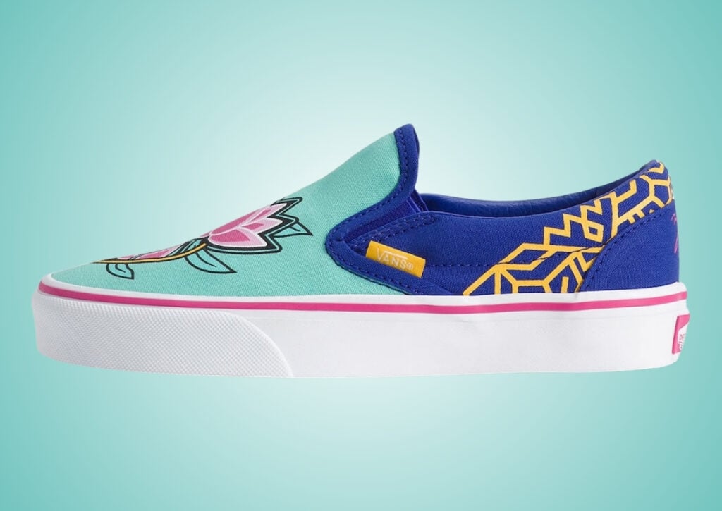 K-Pop Demon Hunters Vans Classic Slip-On Zoey GS VN000EC3CJE
