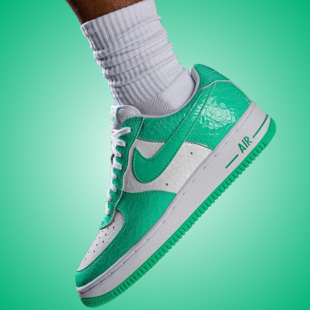 Nike Air Force 1 01 Cracked Leather Pack Release Info