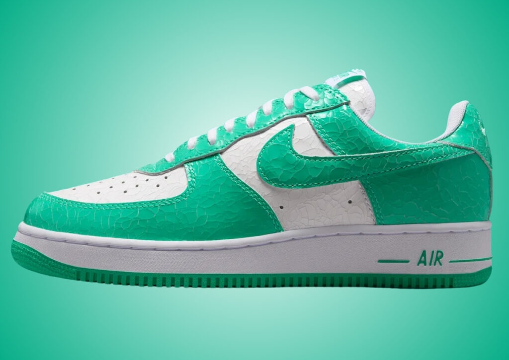 Nike Air Force 1 01 Menta Cracked Leather JA0248-001
