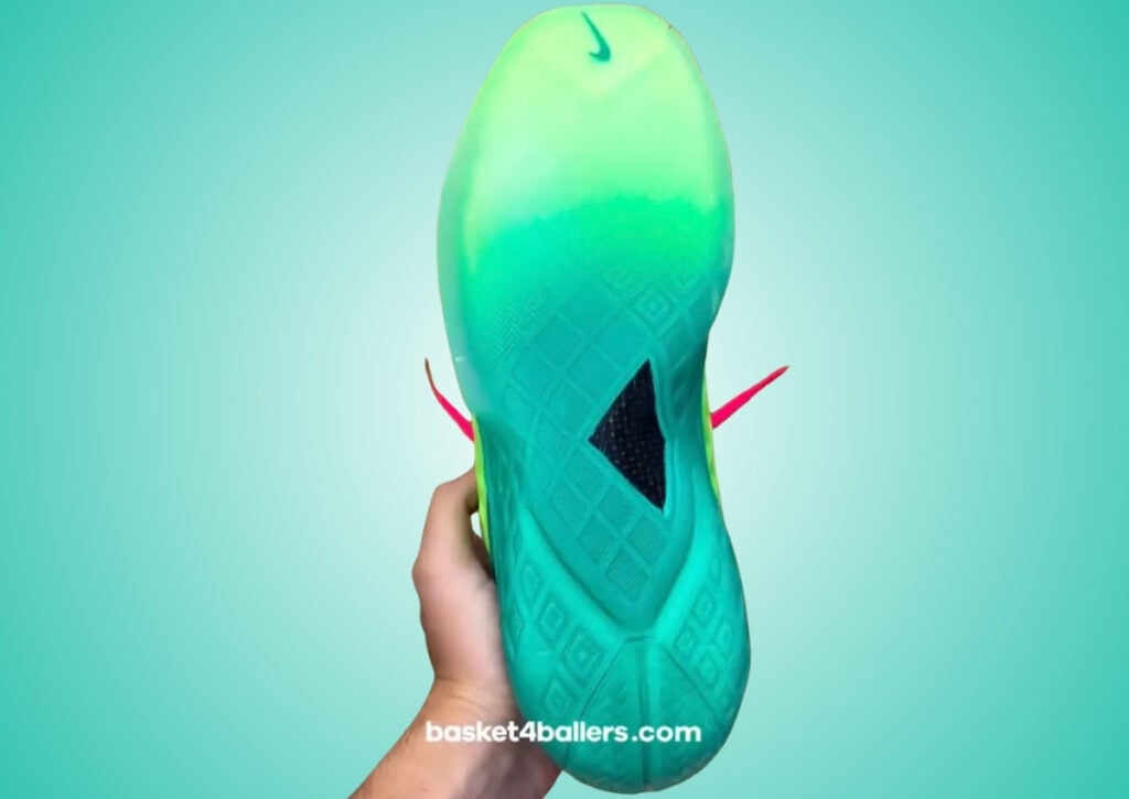 Nike Kobe 3 Low Protro Electric Green Grinch IV7127-300