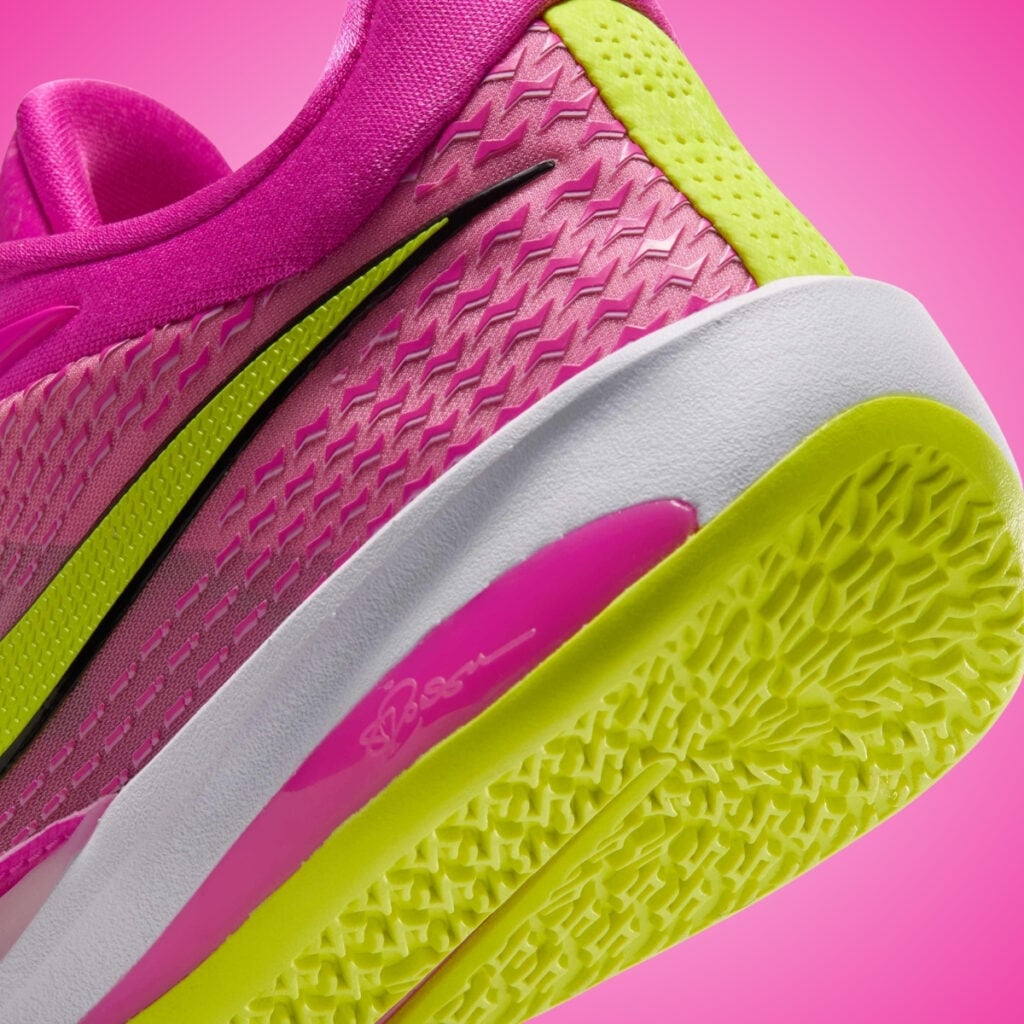 Nike Sabrina 4 Desert Pink Fuel II0402-600