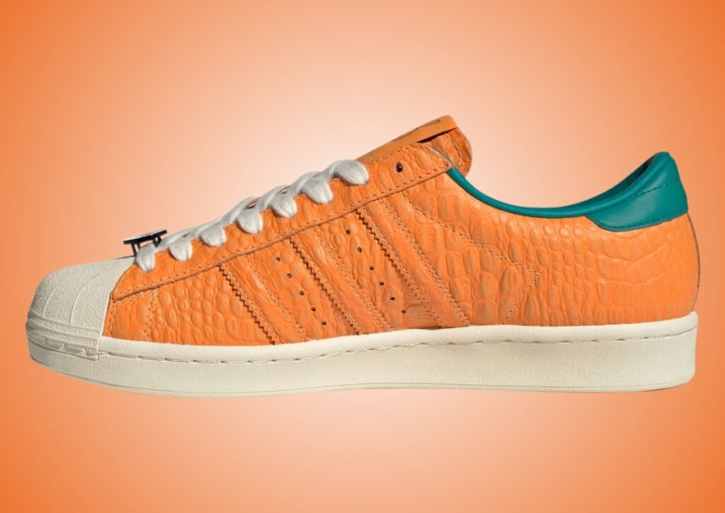 Pokemon adidas Superstar Vintage Charizard KI2861