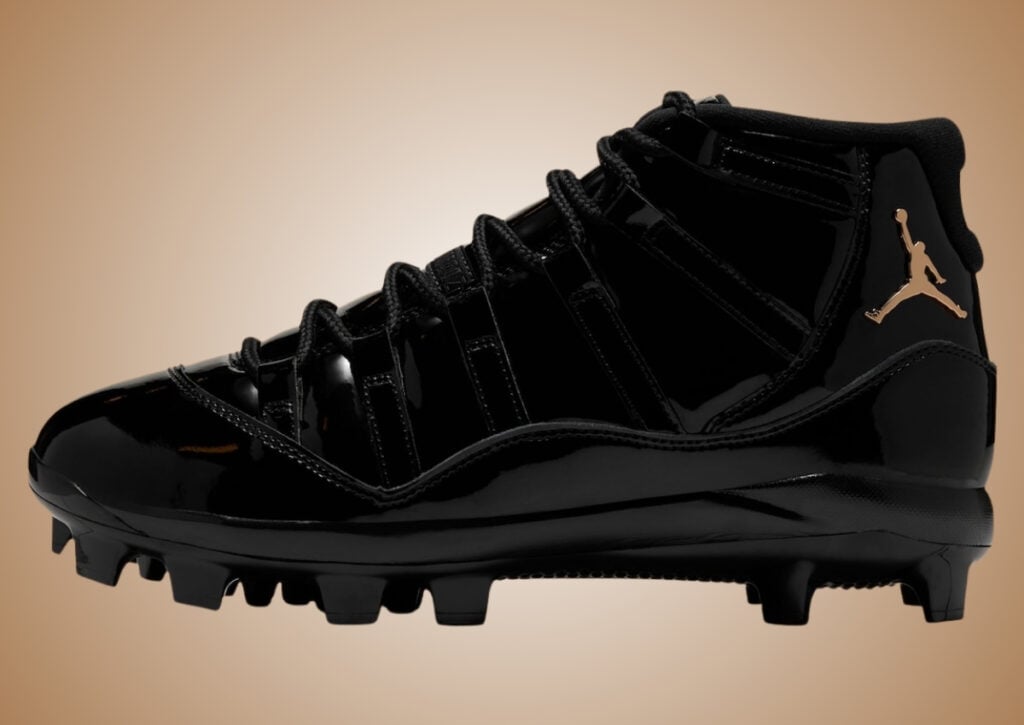Air Jordan 11 MCS Baseball Cleat Black Metallic Gold HM7326-001