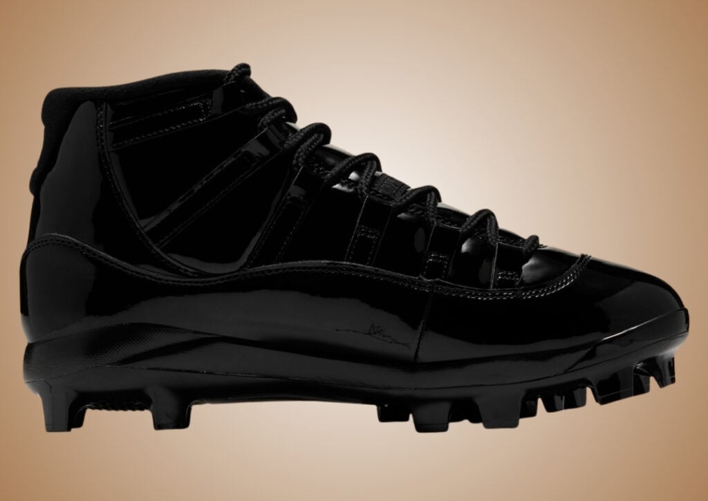 Air Jordan 11 MCS Baseball Cleat Black Metallic Gold HM7326-001