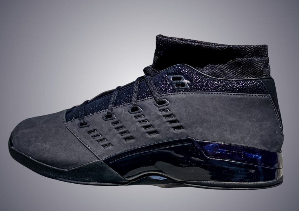 Air Jordan 17 Low Black Pack IZ2638-001