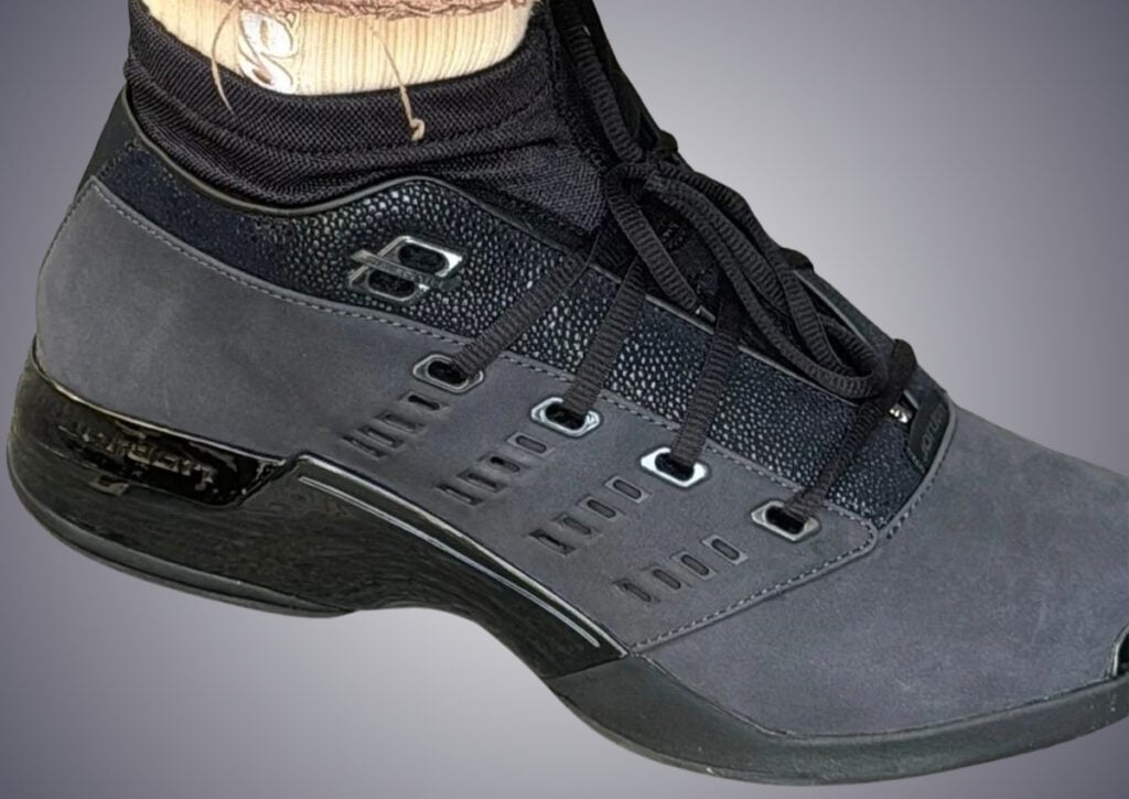Air Jordan 17 Low Black Pack IZ2638-001