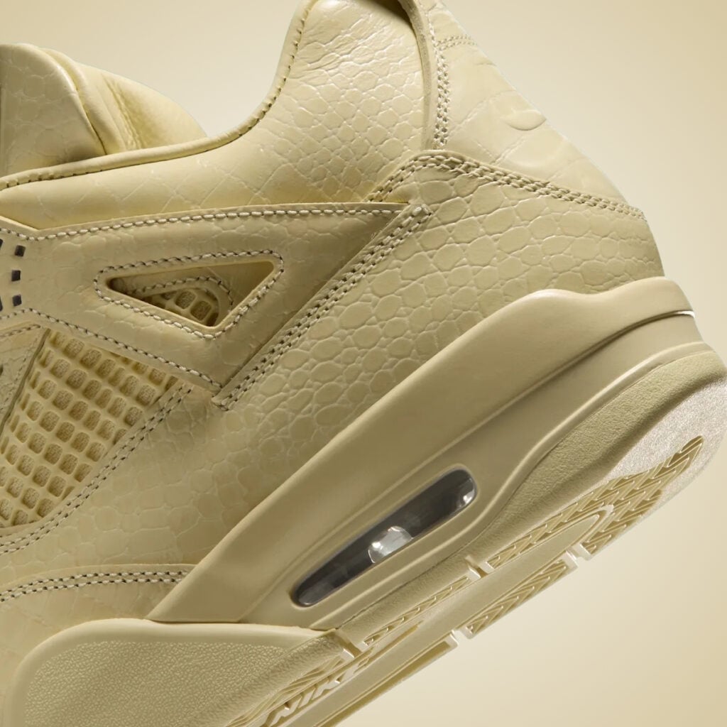 J Balvin Air Jordan 4 Amazonas IW2872-700