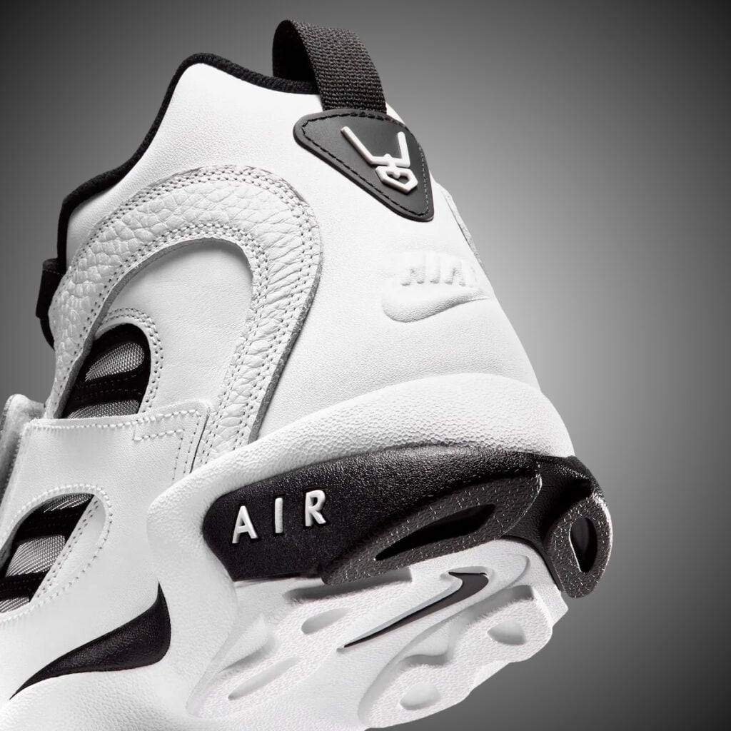 Nike Air Diamond Turf 2 White Black HQ2631-100