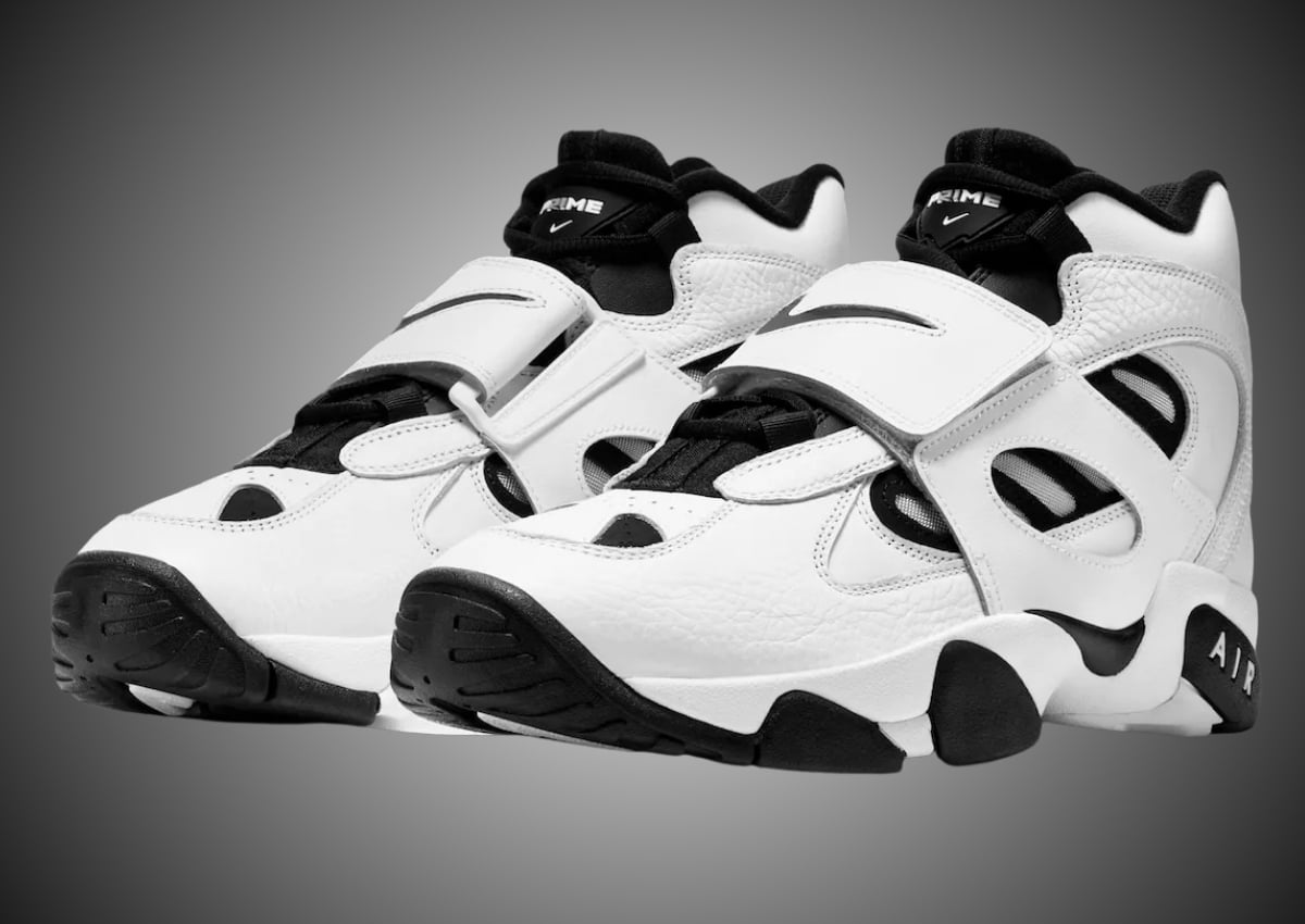 Nike Air Diamond Turf 2 “White Black” Releases Holiday 2026