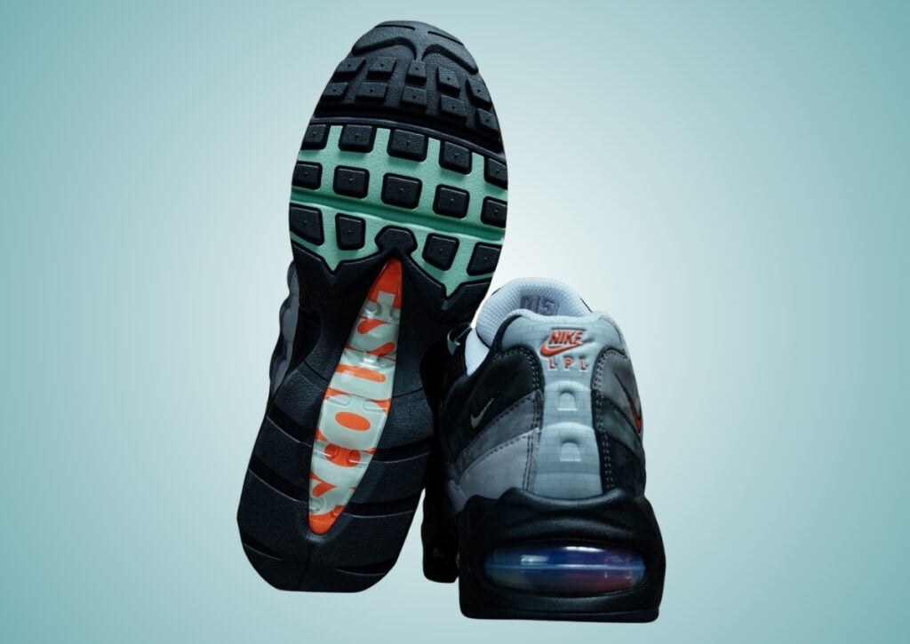 Nike Air Max 95 Liverpool 2026