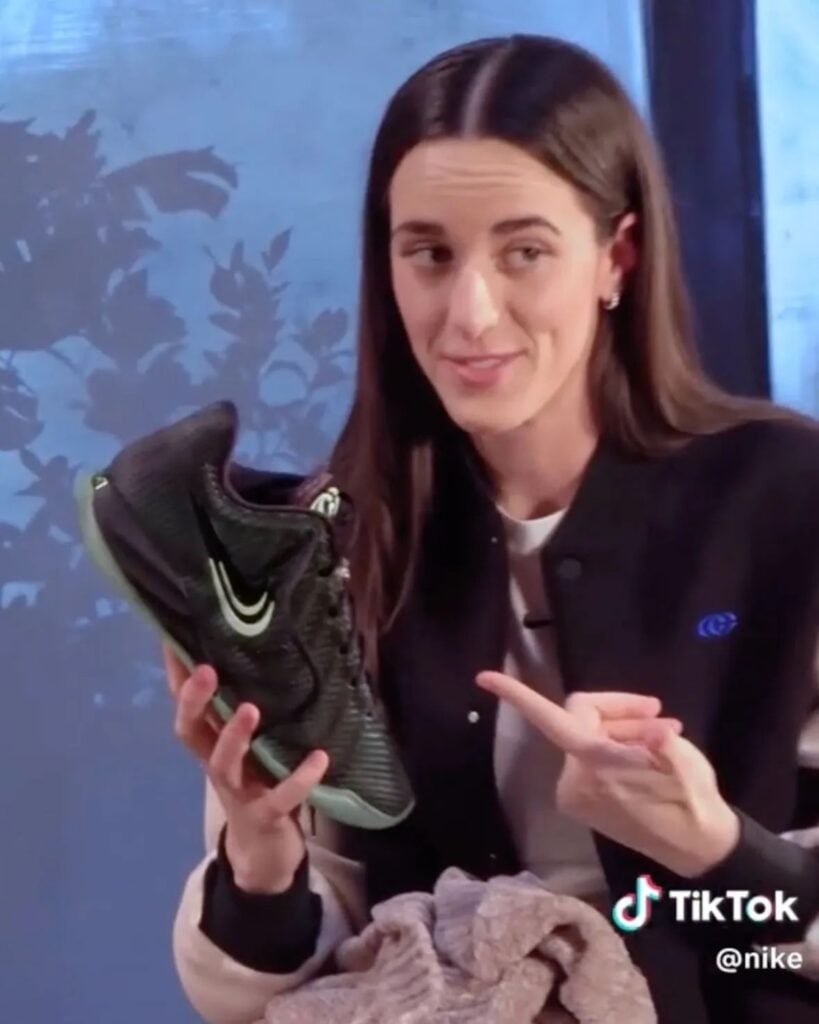 Nike Caitlin 1 Halloween Glow in the Dark JA4290-001