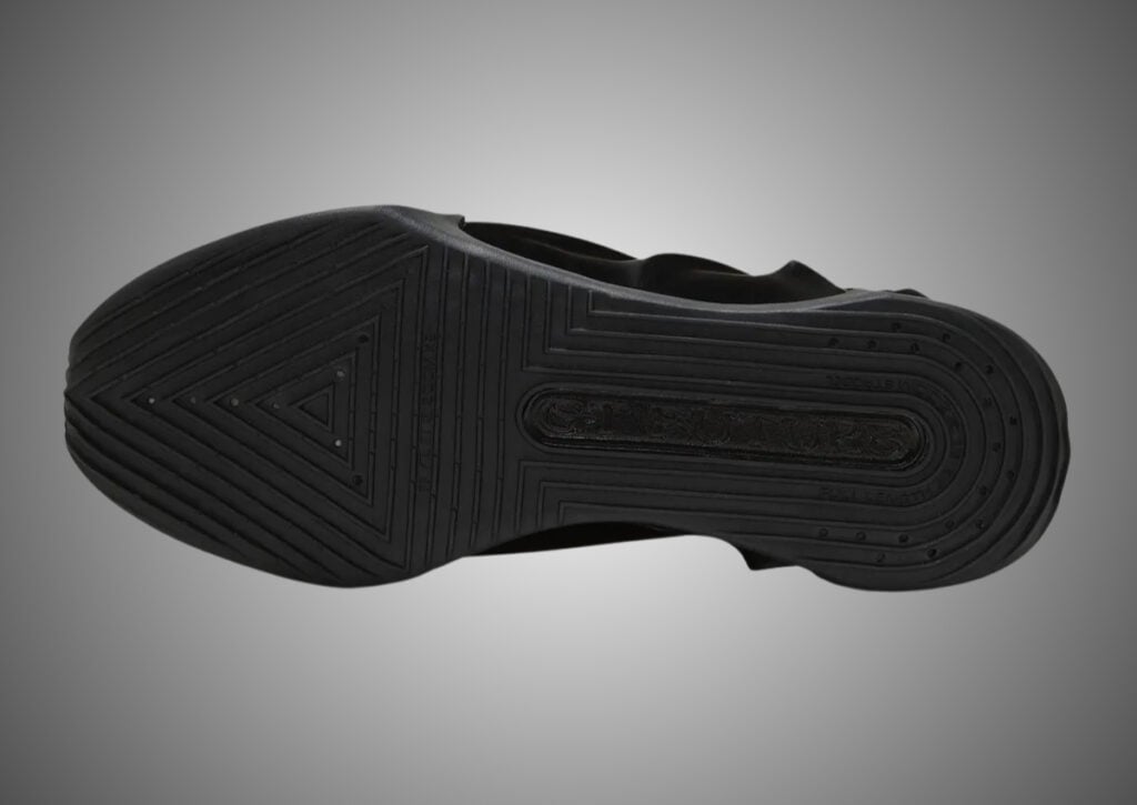 Nike GT Future Triple Black FZ5590-004