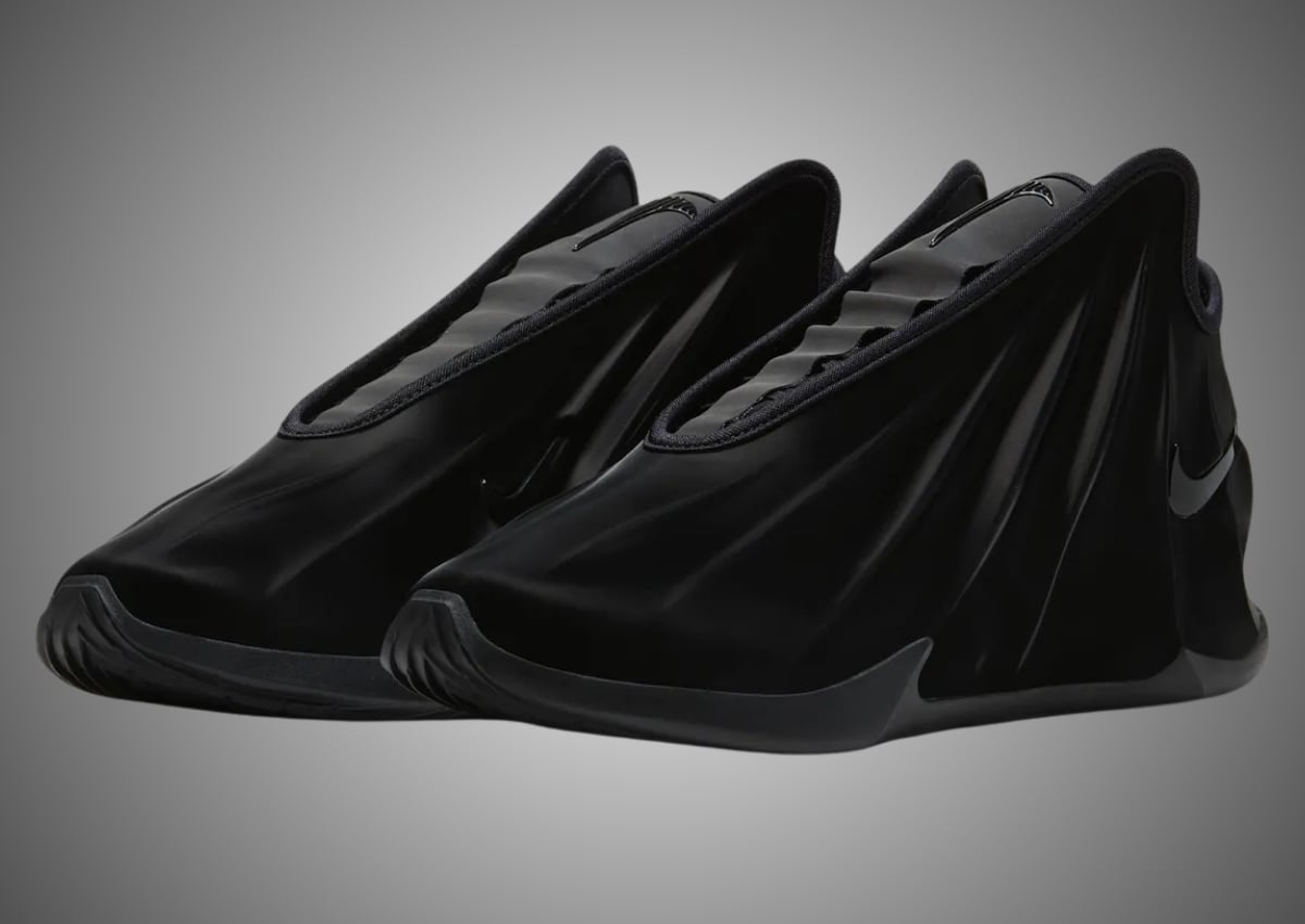 Nike GT Future “Triple Black”