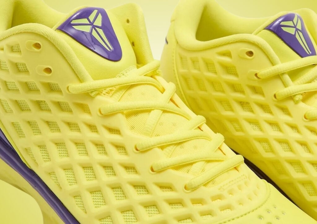 Nike Kobe 3 Low Protro Dynamic Yellow IV7127-700