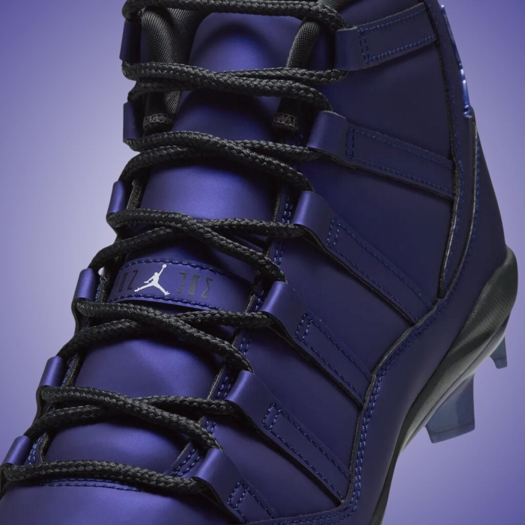 Air Jordan 11 MCS Cleat Space Jam JA7792-400