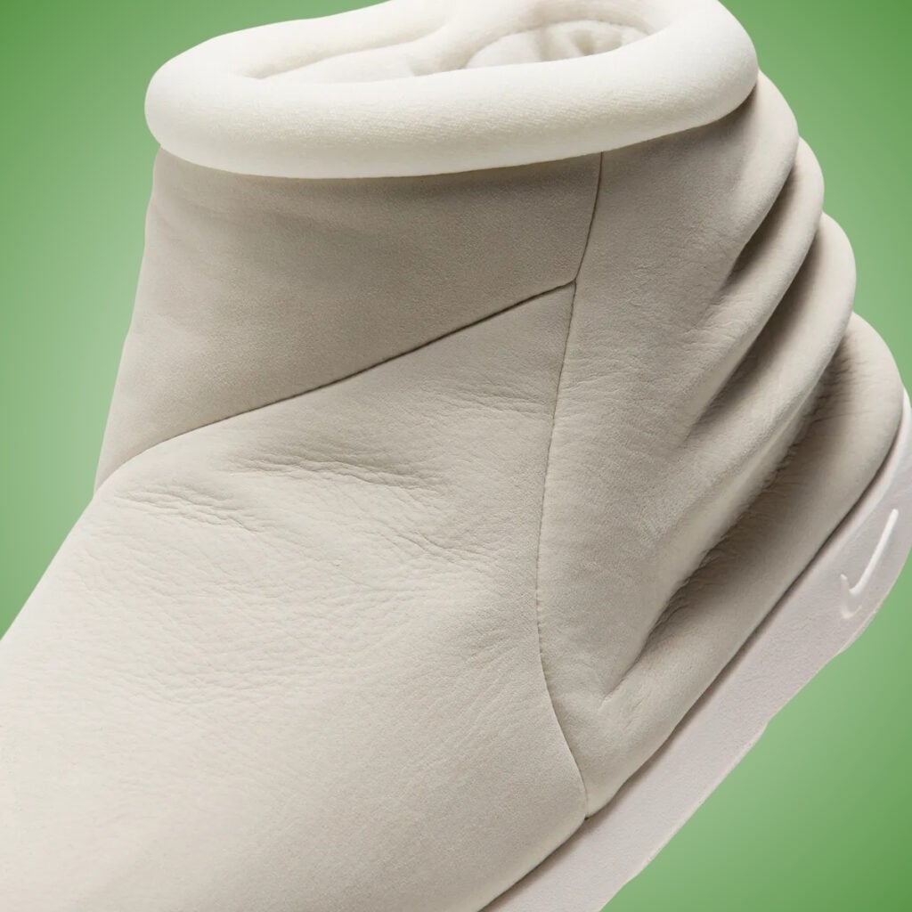 Nike 24.7 Boot Pale Ivory IR0451-100