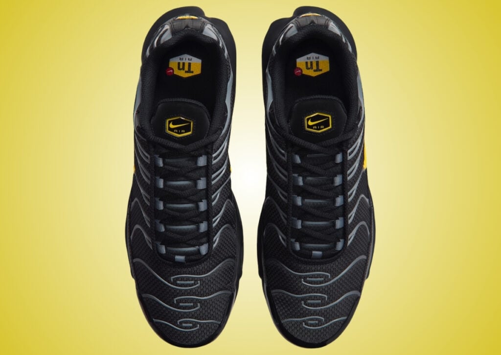 Nike Air Max Plus Batman DM0032-045