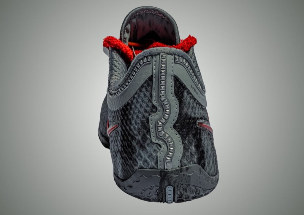Nike LeBron 24 Storm Drain Pennywise IX5103-001