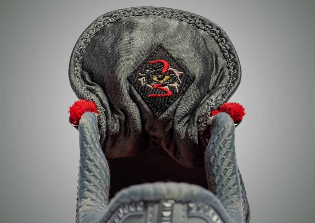 Nike LeBron 24 Storm Drain Pennywise IX5103-001