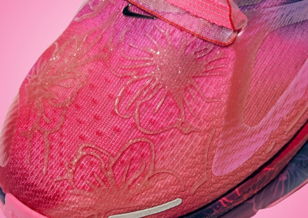 Nike Structure Plus Doernbecher