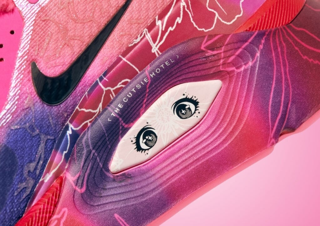 Nike Structure Plus Doernbecher