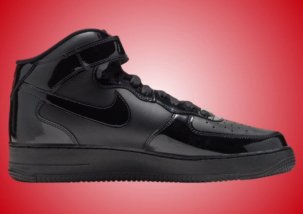 Victory Lap Nike Air Force 1 Mid Black JA7806-001